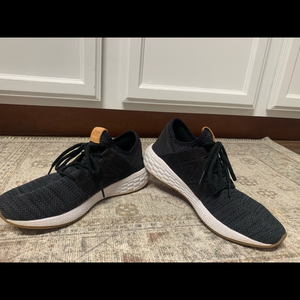 New balance women’s tennis shoes